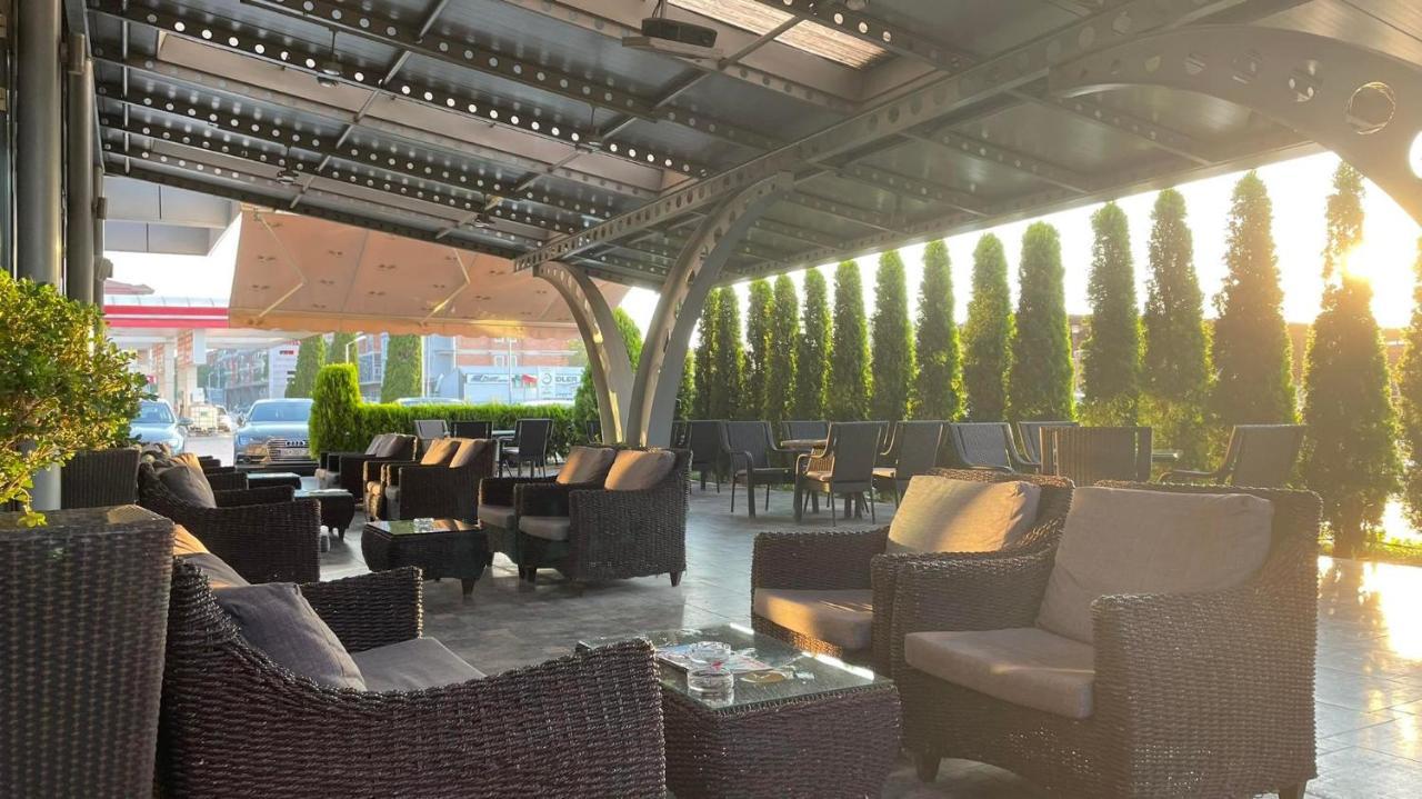 Hotel Emka Tetovo Eksteriør billede