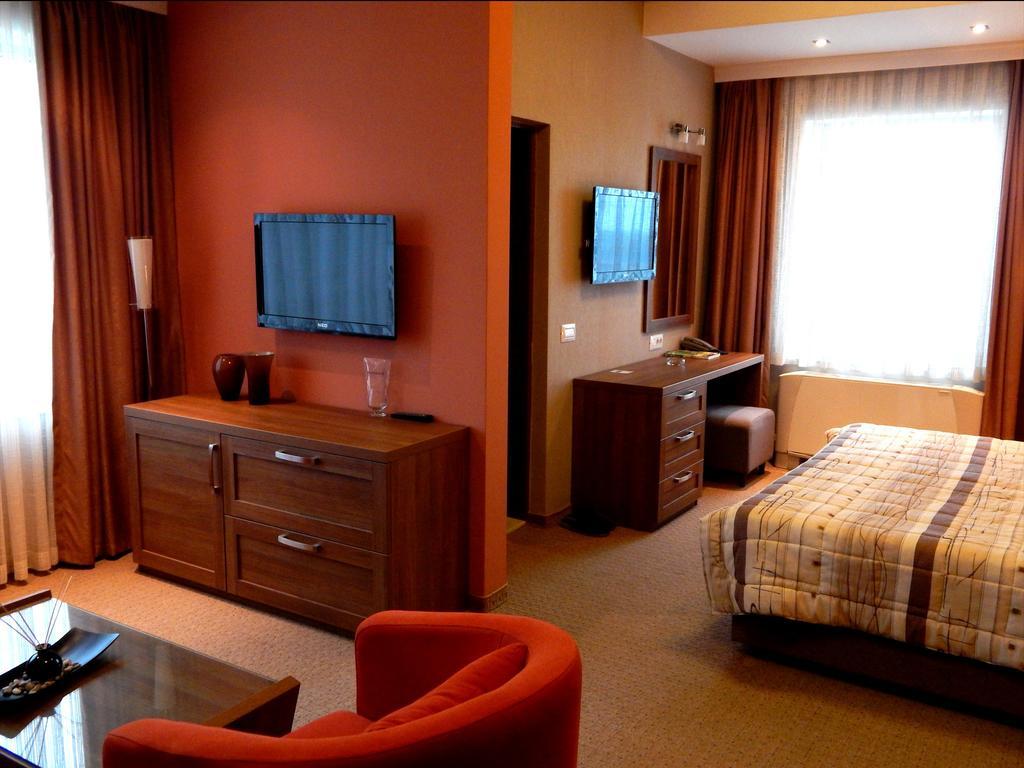 Hotel Emka Tetovo Eksteriør billede